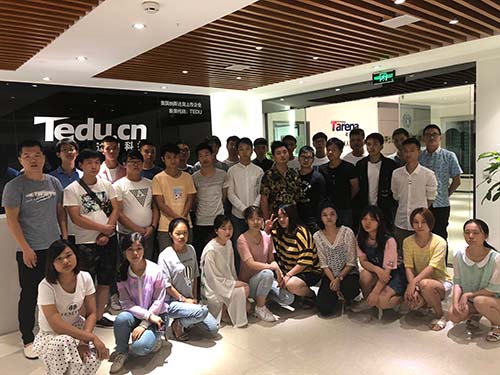 荆州中心UIDTN1807班