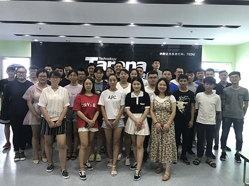 淄博中心-UID-1807-35人开班合影