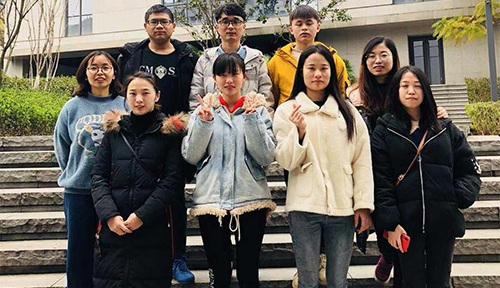 UI-重庆大学生实训基地