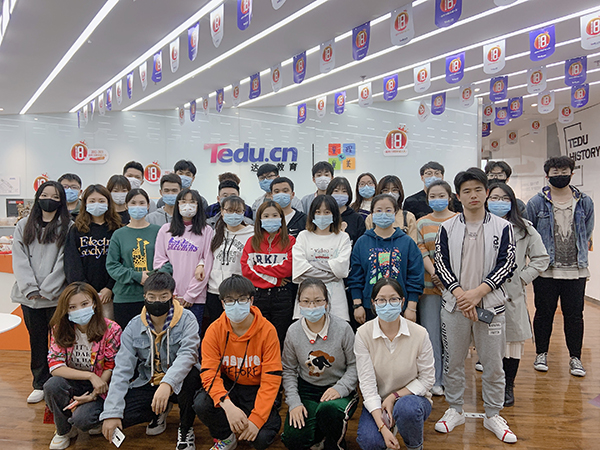 达内UI培训班2103开班盛况-达内设计学院-2103