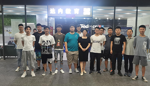 达内UI培训班2107开班盛况-达内烟台海港路中心-2107