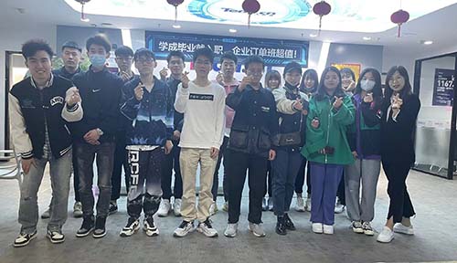 达内UI培训班2204开班盛况-达内石家庄先天下中心-2204