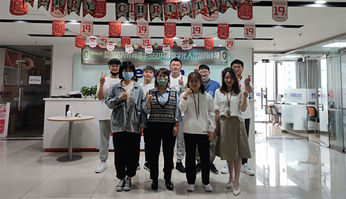 达内UI培训班2204开班盛况-达内银泰中心-2204
